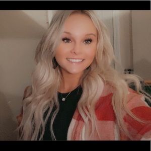 Meet your Posher, Haylie